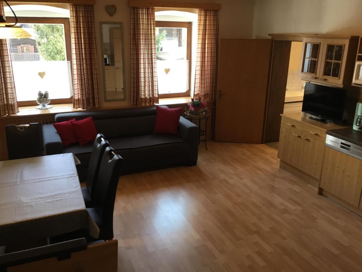 Ferienwohnungen Aigner Haus im Ennstal Exterior foto